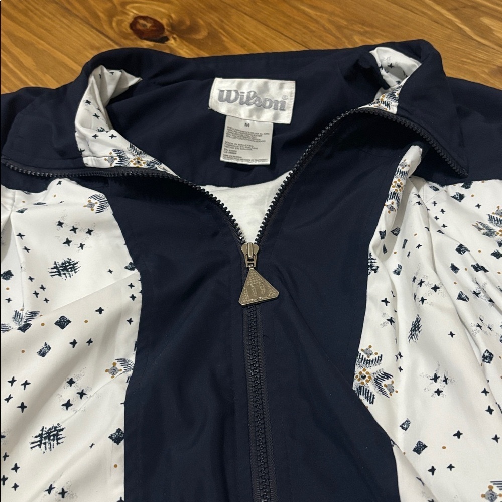 Wilson Women’s Size Medium Tennis Jacket - Picture 3 of 5